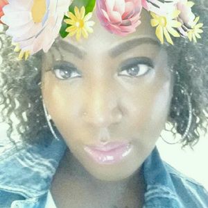 Meet your Posher, Shana